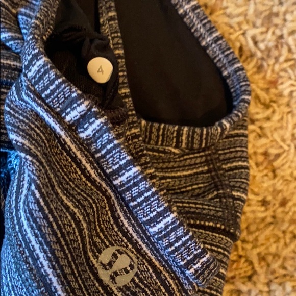 Lululemon flow y bra - Picture 3 of 3